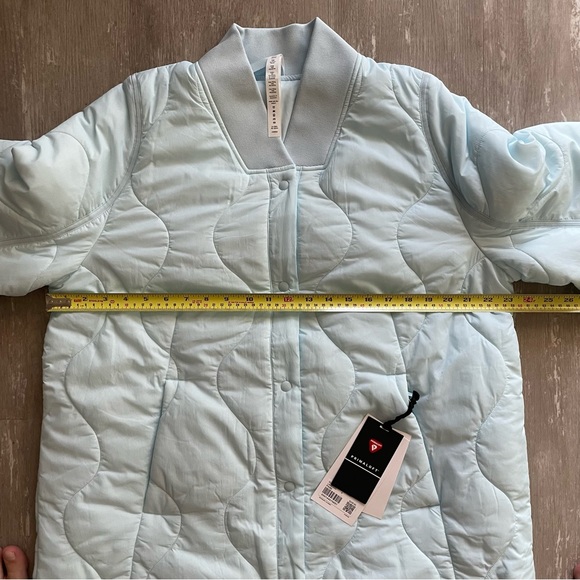 Lululemon Quilted Light Insulation Jacket in Powder Blue - Picture 10 of 11
